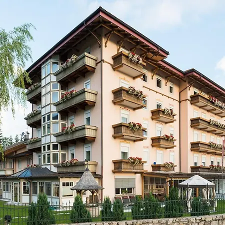 Apparthotel Germania-3